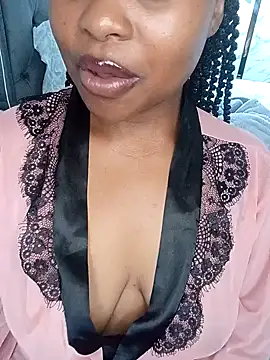 Snapshot of hornymommi chatting on October 29, 2025, 10:25 am hornymommi online show from October 29, 2025, 10:25 am