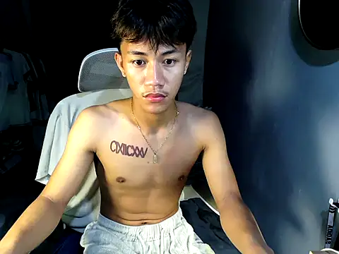 naughtyboyloy 0 online show from May 6, 2026, 9:41 pm