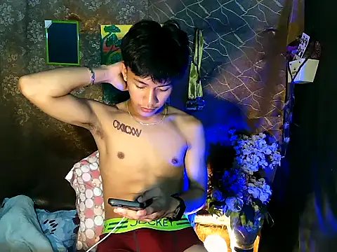 naughtyboyloy 0 online show from September 9, 2025, 9:41 am