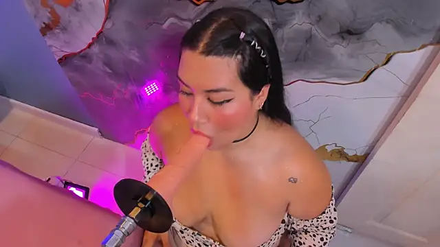 mey velvet online show from September 18, 2025, 11:46 am