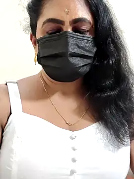 Sweetie swetha37 online show from February 4, 2026, 8:48 pm