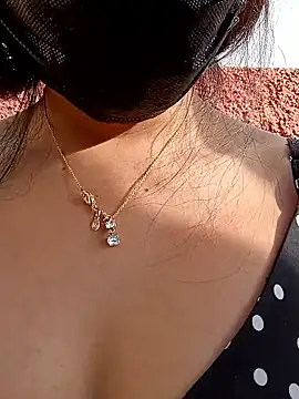 Scarlet-medina1 online show from October 20, 2025, 9:37 pm