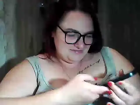 AngelQSky online show from November 4, 2025, 7:50 pm