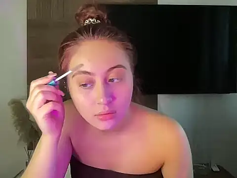 StellarAlice online show from September 12, 2025, 2:28 pm