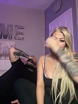 ciaraandbenzo online show from May 13, 2026, 8:38 pm