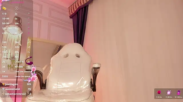 Doll Isa  online show from October 24, 2025, 6:29 pm