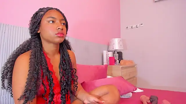 Laraebony  online show from July 24, 2026, 10:11 am