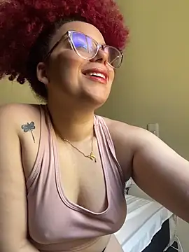 Enyagleam  online show from November 16, 2025, 8:13 pm