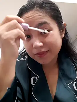 Minn-cute online show from November 1, 2025, 3:35 am