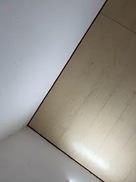 July-Asian online show from November 21, 2025, 1:37 am