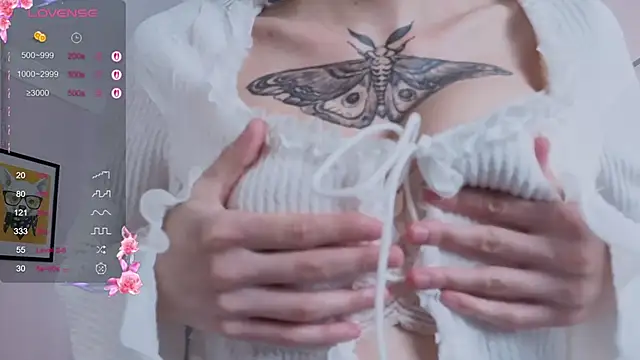 Sonia Jones online show from October 25, 2025, 6:30 pm