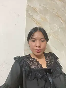 Snapshot of QueenLink chatting on September 24, 2025, 5:52 pm QueenLink online show from September 24, 2025, 5:52 pm