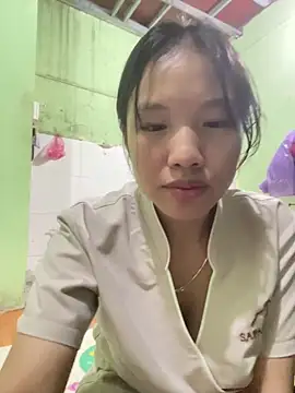 Snapshot of QueenLink chatting on October 6, 2025, 4:30 pm QueenLink online show from October 6, 2025, 4:30 pm