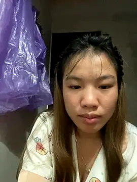 Snapshot of QueenLink chatting on September 8, 2025, 7:35 pm QueenLink online show from September 8, 2025, 7:35 pm