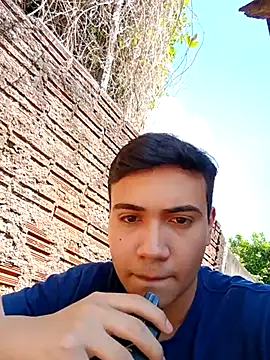 novinho safado   online show from September 17, 2025, 4:09 pm