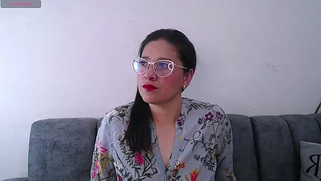 Snapshot of Alana_steel_1 chatting on January 17, 2026, 12:09 pm Alana steel 1 online show from January 17, 2026, 12:09 pm