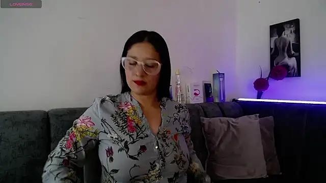 Snapshot of Alana_steel_1 chatting on February 20, 2026, 7:27 pm Alana steel 1 online show from February 20, 2026, 7:27 pm