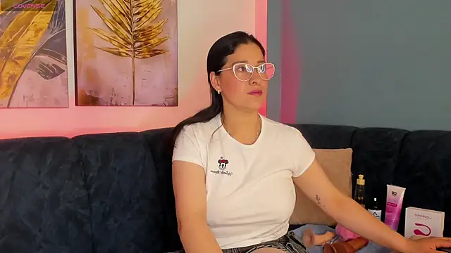 Alana steel 1 online show from November 30, 2025, 12:06 pm