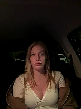 Chloemillerrxx online show from September 29, 2025, 6:13 pm