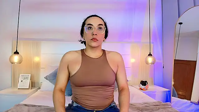 alehia cute online show from November 17, 2025, 10:58 pm