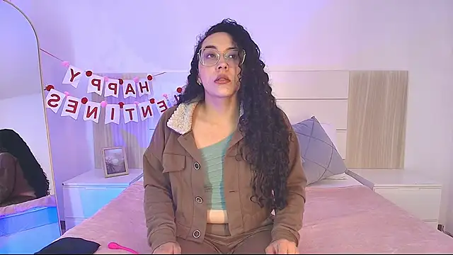 alehia cute online show from February 16, 2026, 10:07 pm