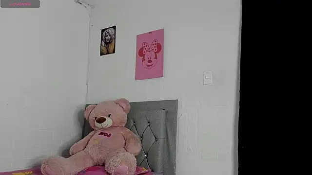 HaileyDuke online show from July 19, 2026, 2:20 am