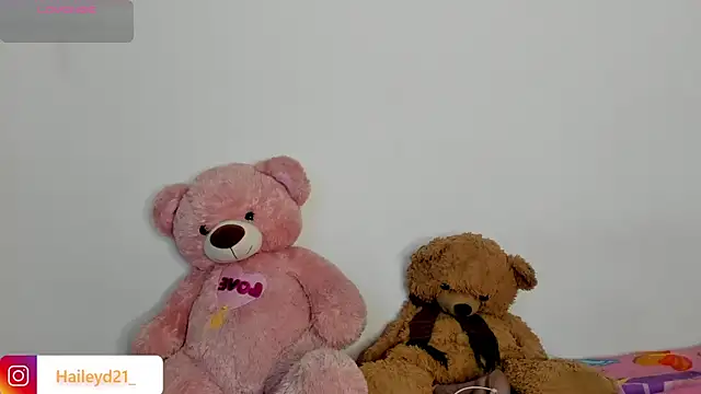 HaileyDuke online show from February 12, 2026, 2:00 am