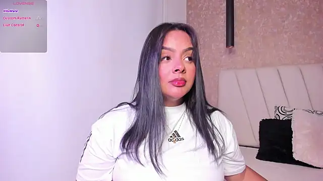 Amaranta carey online show from April 7, 2026, 1:07 am