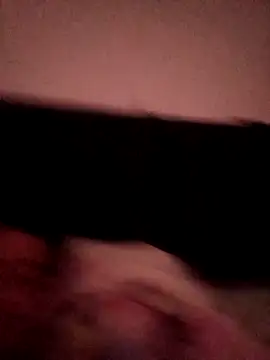 Snapshot of Ffeenniizz chatting on April 16, 2026, 3:40 am Ffeenniizz online show from April 16, 2026, 3:40 am