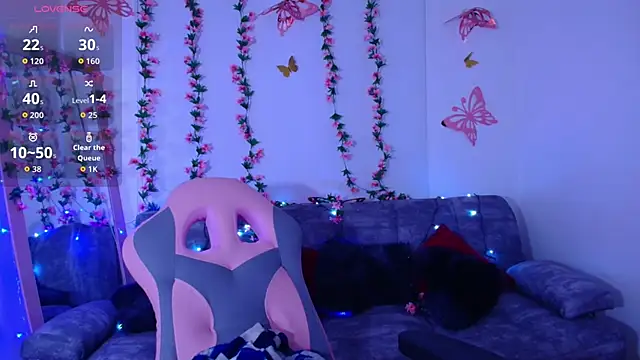 Snapshot of Danagh_ chatting on February 17, 2026, 3:37 am Danagh online show from February 17, 2026, 3:37 am