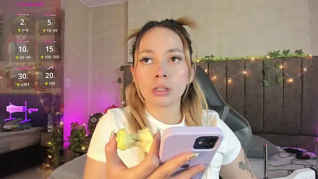 LanaMills  online show from February 18, 2026, 5:16 am