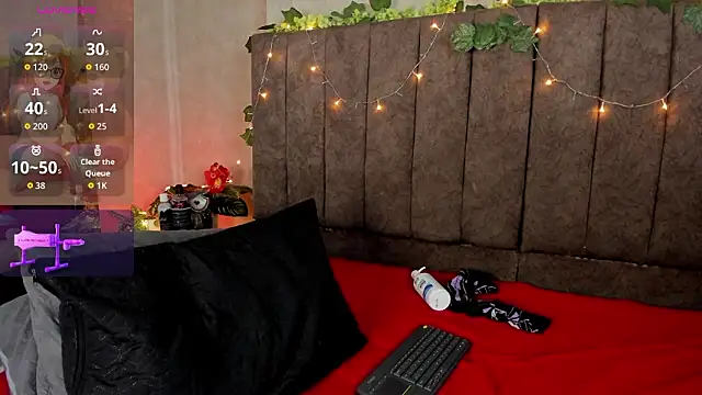 LanaMills  online show from March 21, 2026, 8:19 am