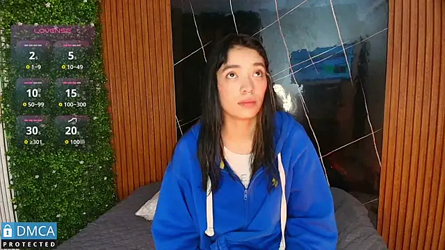 stepha   online show from September 18, 2025, 11:24 am