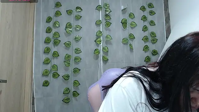 anishasanchezcm101 online show from October 31, 2025, 3:58 am