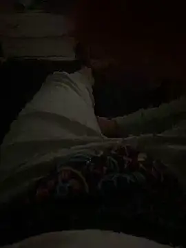 Snapshot of DedeCloud chatting on October 24, 2025, 8:46 am DedeCloud online show from October 24, 2025, 8:46 am