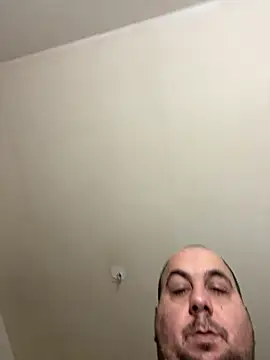 Snapshot of Roma84000 chatting on February 4, 2026, 2:01 pm Roma84000 online show from February 4, 2026, 2:01 pm