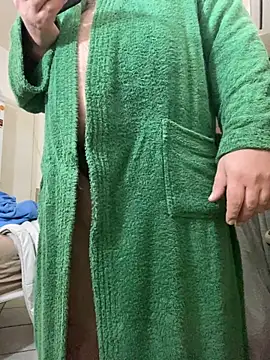 Snapshot of Roma84000 chatting on February 18, 2026, 7:32 pm Roma84000 online show from February 18, 2026, 7:32 pm