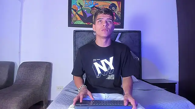 wyatt 3 online show from November 7, 2025, 12:31 pm