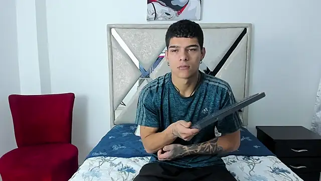 wyatt 3 online show from December 15, 2025, 1:39 pm