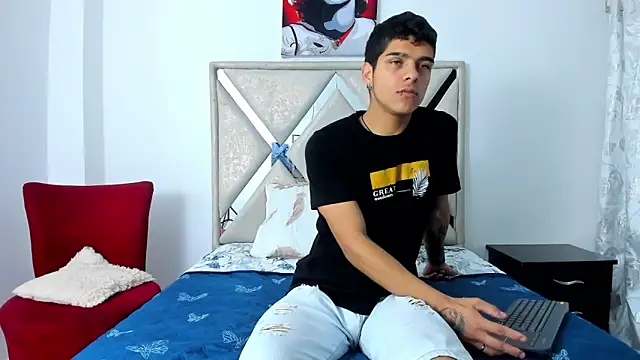 wyatt 3 online show from December 22, 2025, 1:22 pm