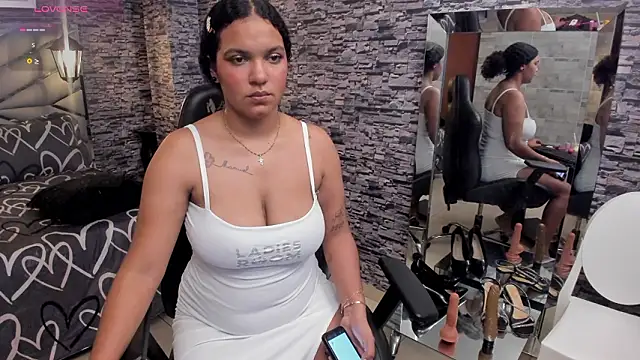 BellyBigBoobs online show from January 15, 2026, 2:53 pm