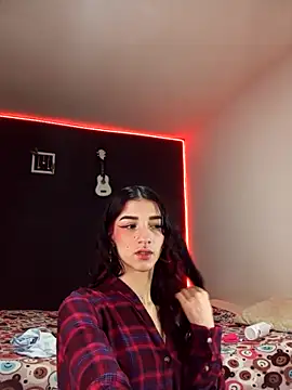 ingrid zese  online show from November 25, 2025, 5:35 pm