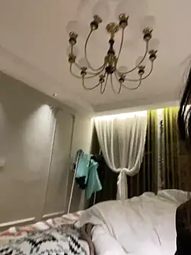 Y2Luvk online show from February 19, 2026, 4:59 pm