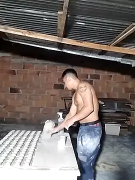 hoteder online show from December 13, 2025, 8:04 pm