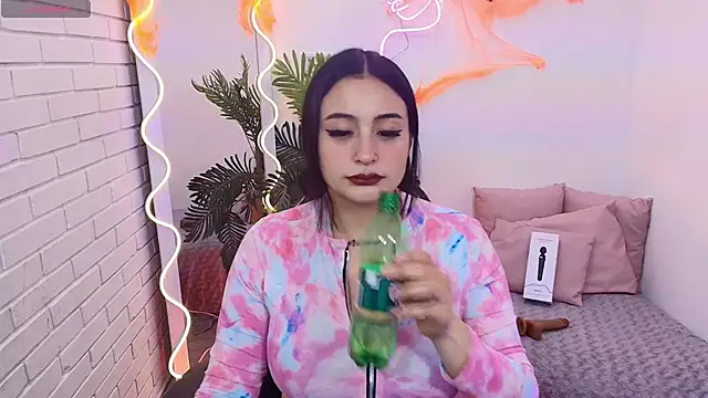 Snapshot of Darling_tay chatting on October 20, 2025, 3:30 am Darling tay online show from October 20, 2025, 3:30 am