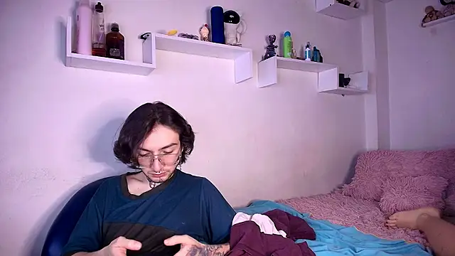 annyharriis online show from January 13, 2026, 10:13 pm