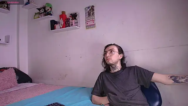 annyharriis online show from June 15, 2026, 6:40 pm