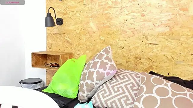 santiblack7 online show from November 10, 2025, 6:57 pm