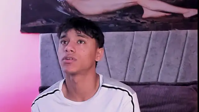 ZYZZ1312 online show from November 6, 2025, 4:11 pm