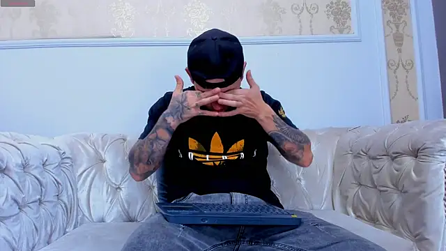 Scott Clark online show from December 21, 2025, 10:50 am